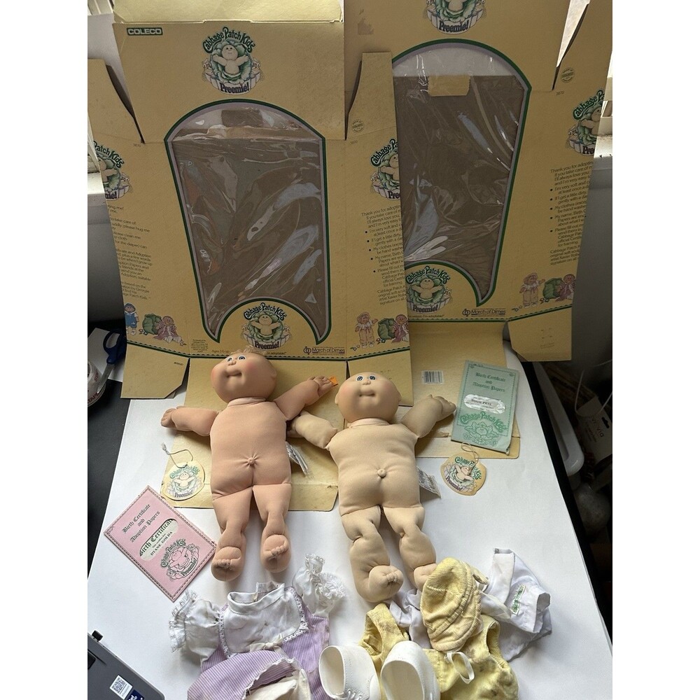 Two Vintage Cabbage patch Preemies With Boxes And Papers Coleco 1982-1984